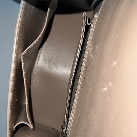 Balenciaga hourglass croc embossed leather bag - Picture 15 of 16